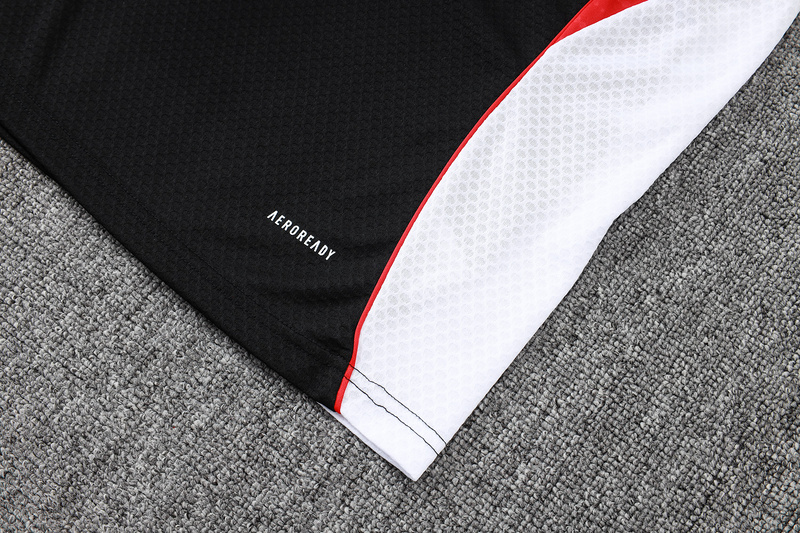 2025/26 Bayern Munich Black Training Set Shirt and Shorts