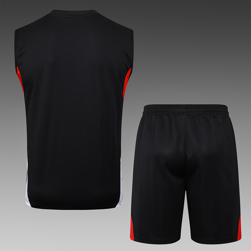 2025/26 Bayern Munich Black Training Set Shirt and Shorts