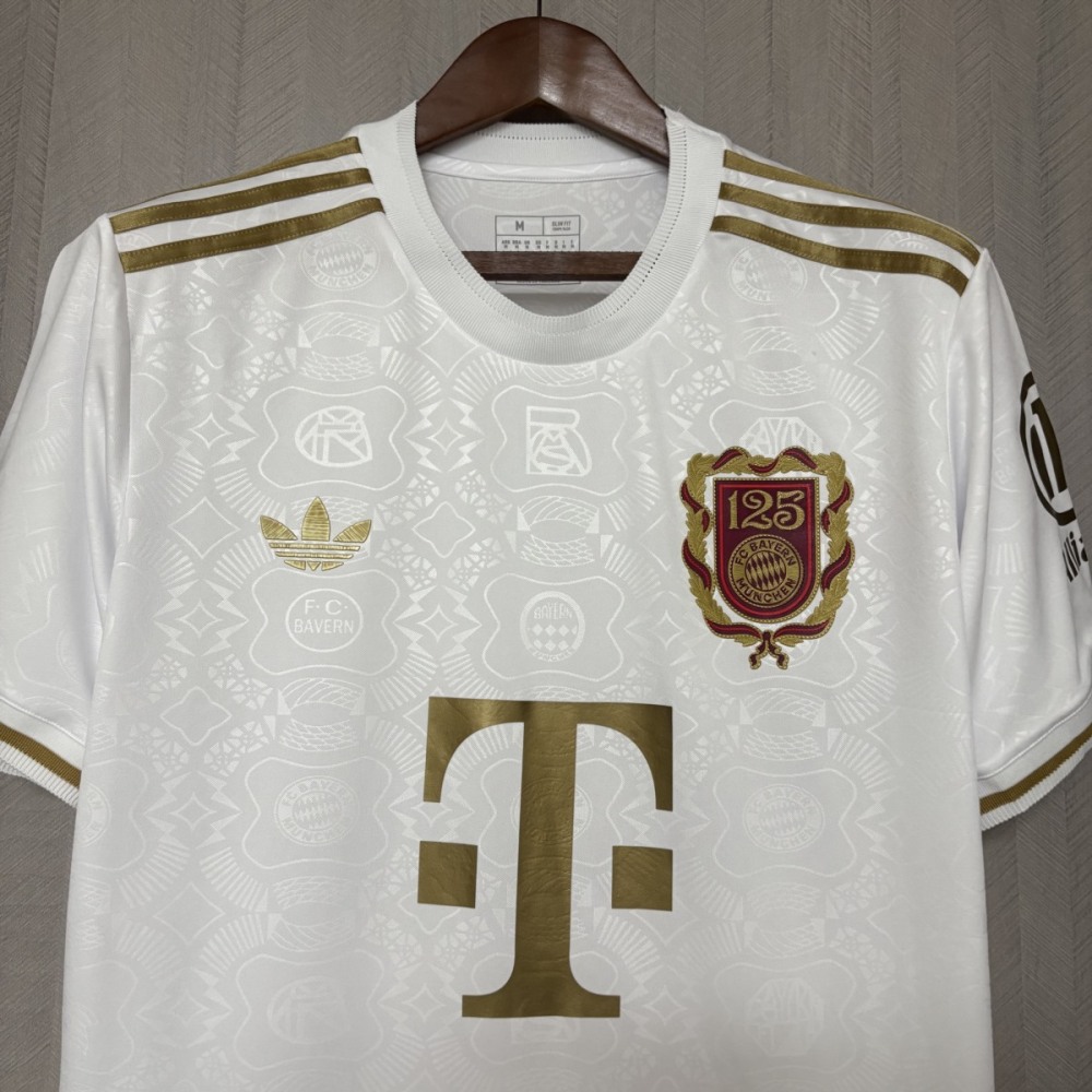 2025/26 Bayern Munich 125th Anniversary White Jersey Fan Version