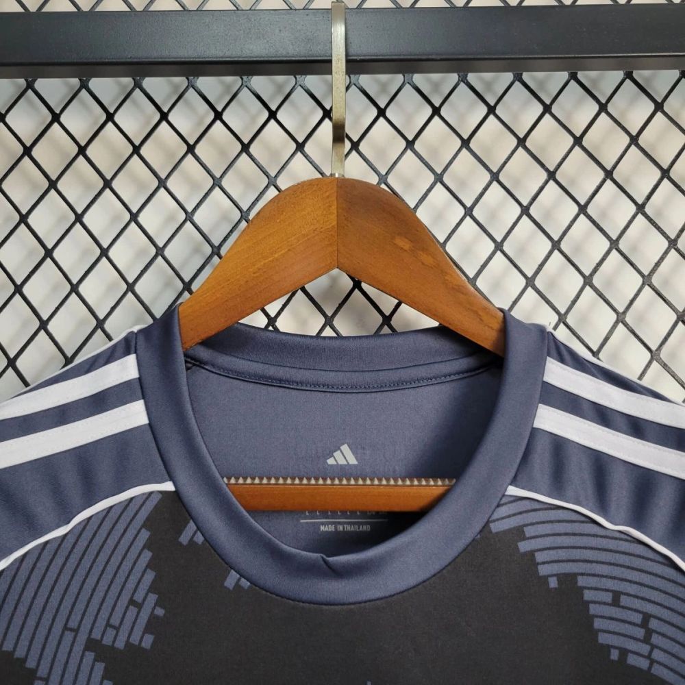 2025/26 Frankfurt Second Away Jersey Fan Version