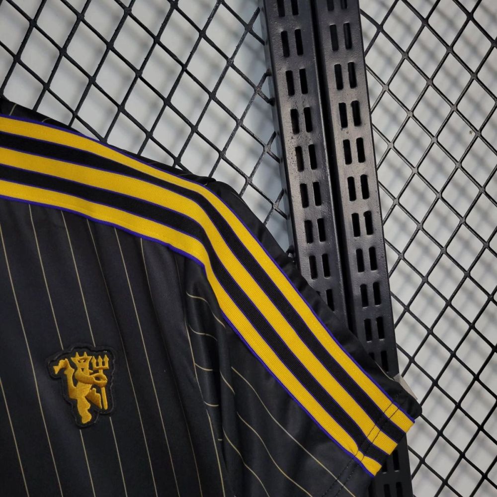 2025/26 Manchester United Casual Balck jersey Fan version
