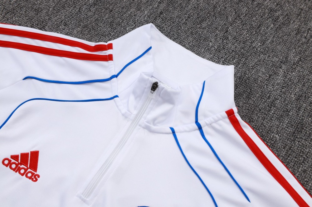 202526 Bayern Munich white Long-sleeved half-pull training kit Football team kit