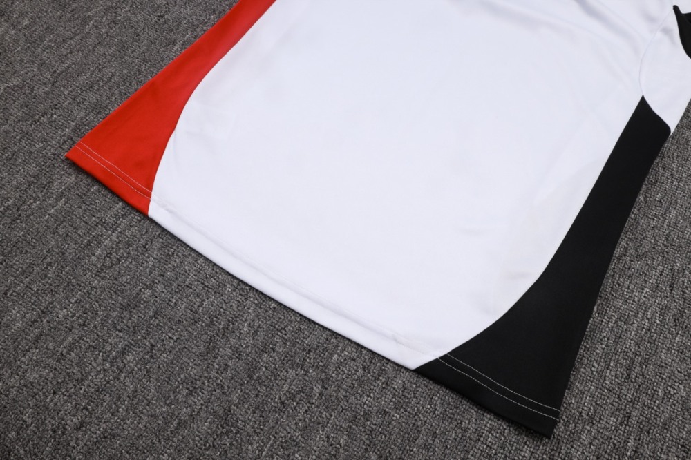 202526 Ajax white-black Long-sleeved half-pull training kit Football team kit