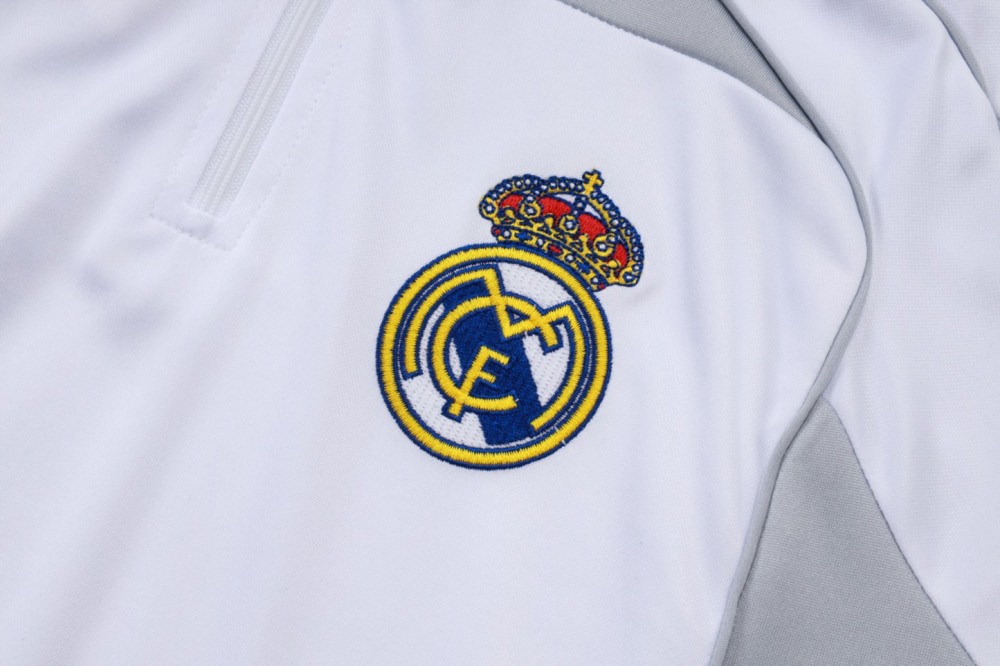 202526 Real Madrid off-white gray Long-sleeved half-pull training kit Football team kit