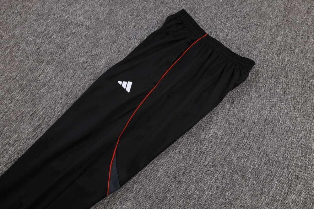 202526 Ajax white-black Long-sleeved half-pull training kit Football team kit