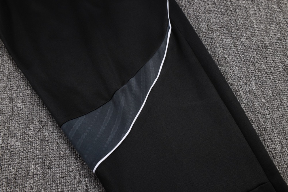 202526 Ajax white-black Long-sleeved half-pull training kit Football team kit