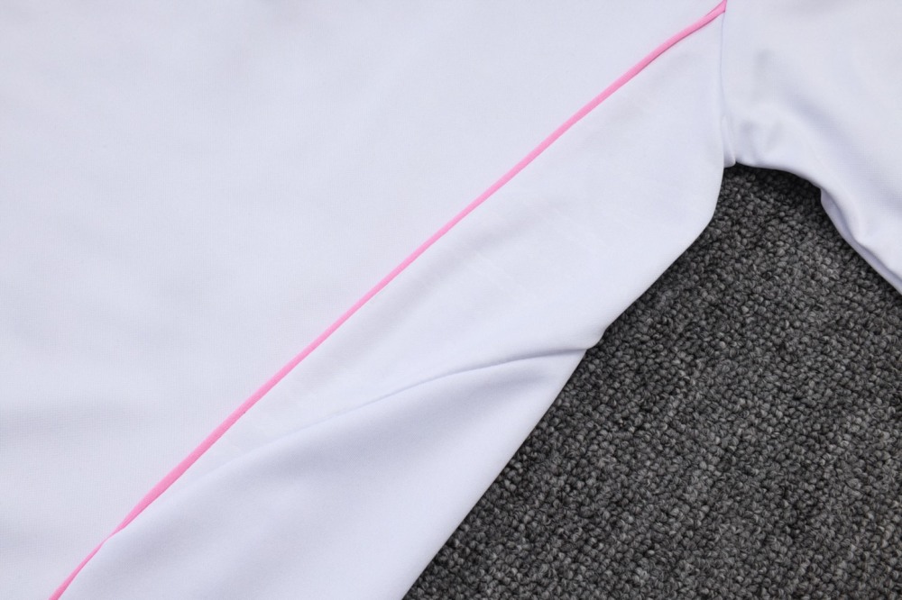 202526 Juventus white-black Long-sleeved half-pull training kit Football team kit