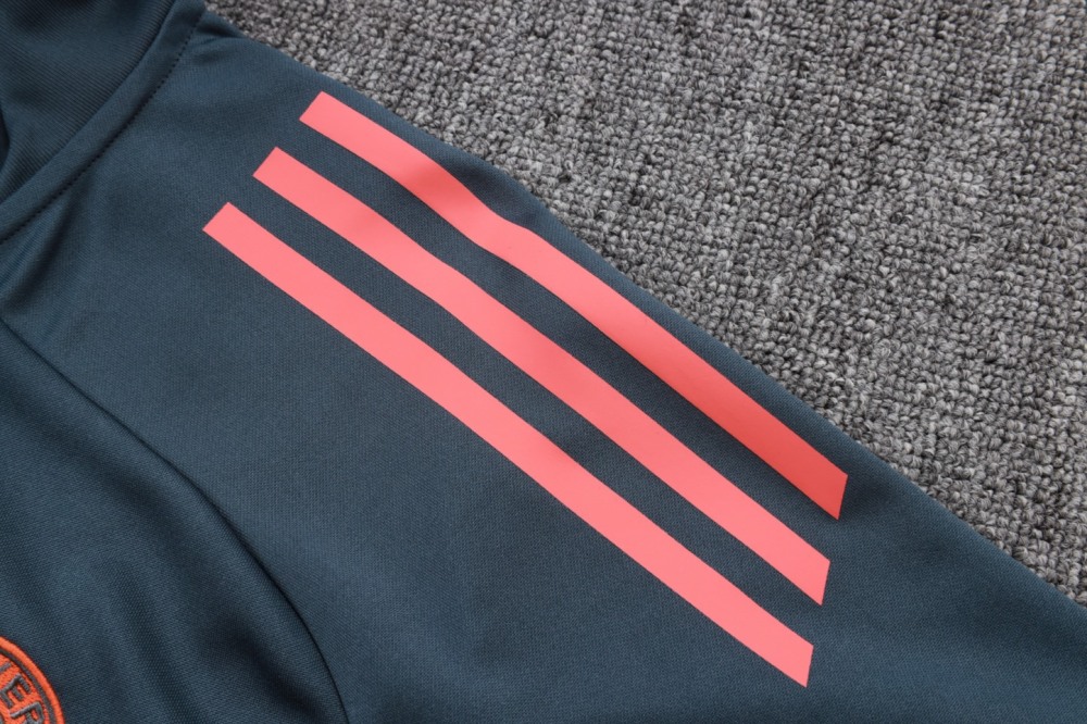 2025/26 Bayern Munich dark gray Jacket Training Suit Set Football Team Shirt Sports Fashion