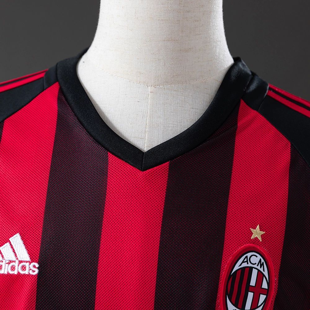 Retro AC Milan 2002/03 Home jersey Fan Version
