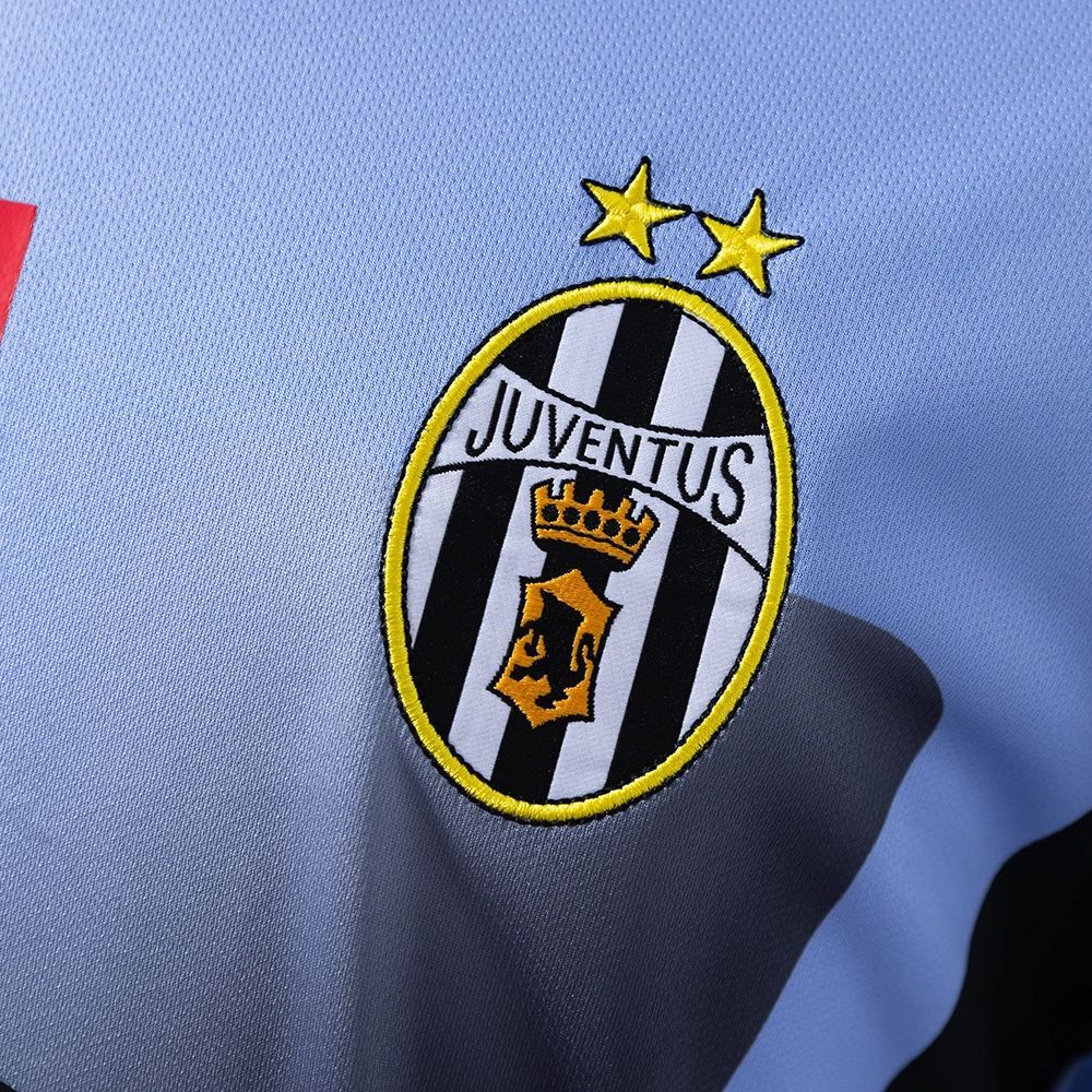 Retro Juventus 02/03 Goalkeeper jersey Fan Version