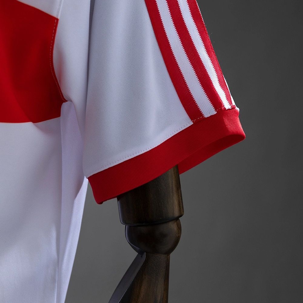 Retro Hamburger SV 1983 Home jersey Fan Version
