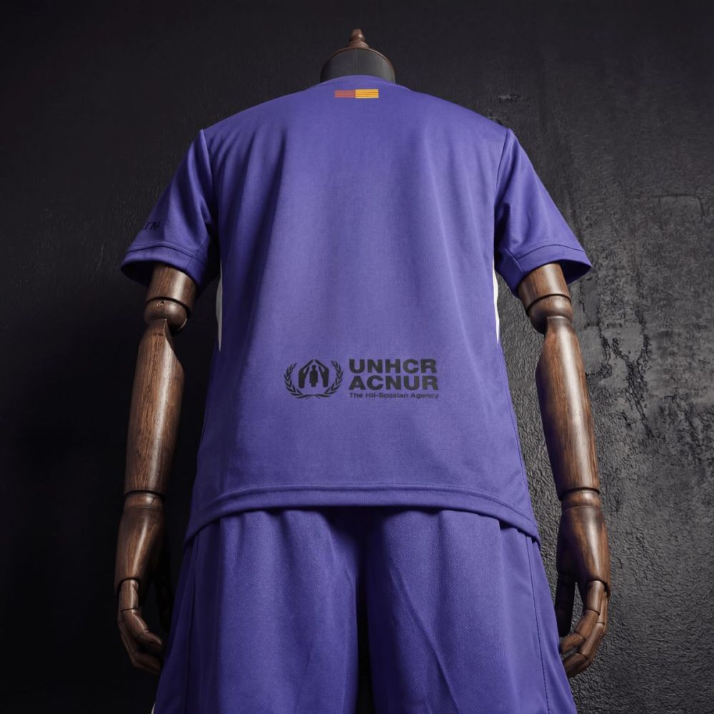 2025/26 Barcelona Goalkeeper Purple jersey kids Kits size: 16-28