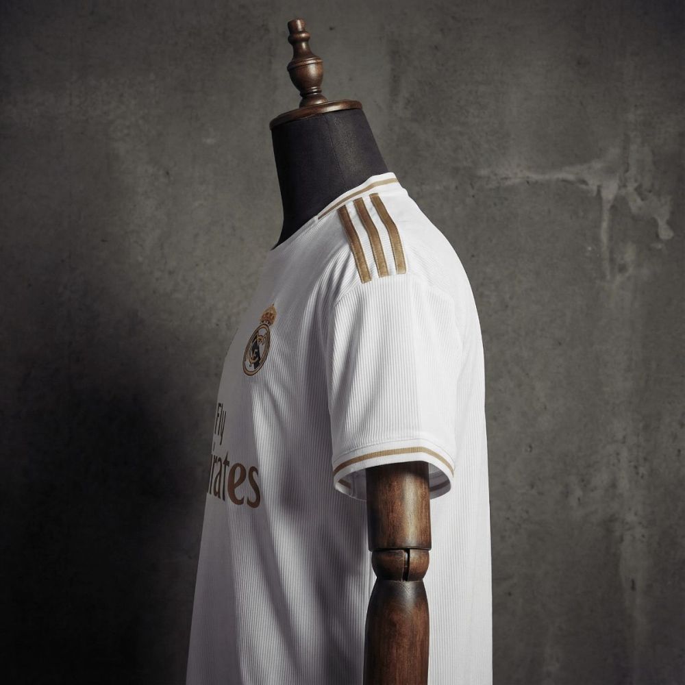Retro Real Madrid 2019/20 Home jersey Fan Version