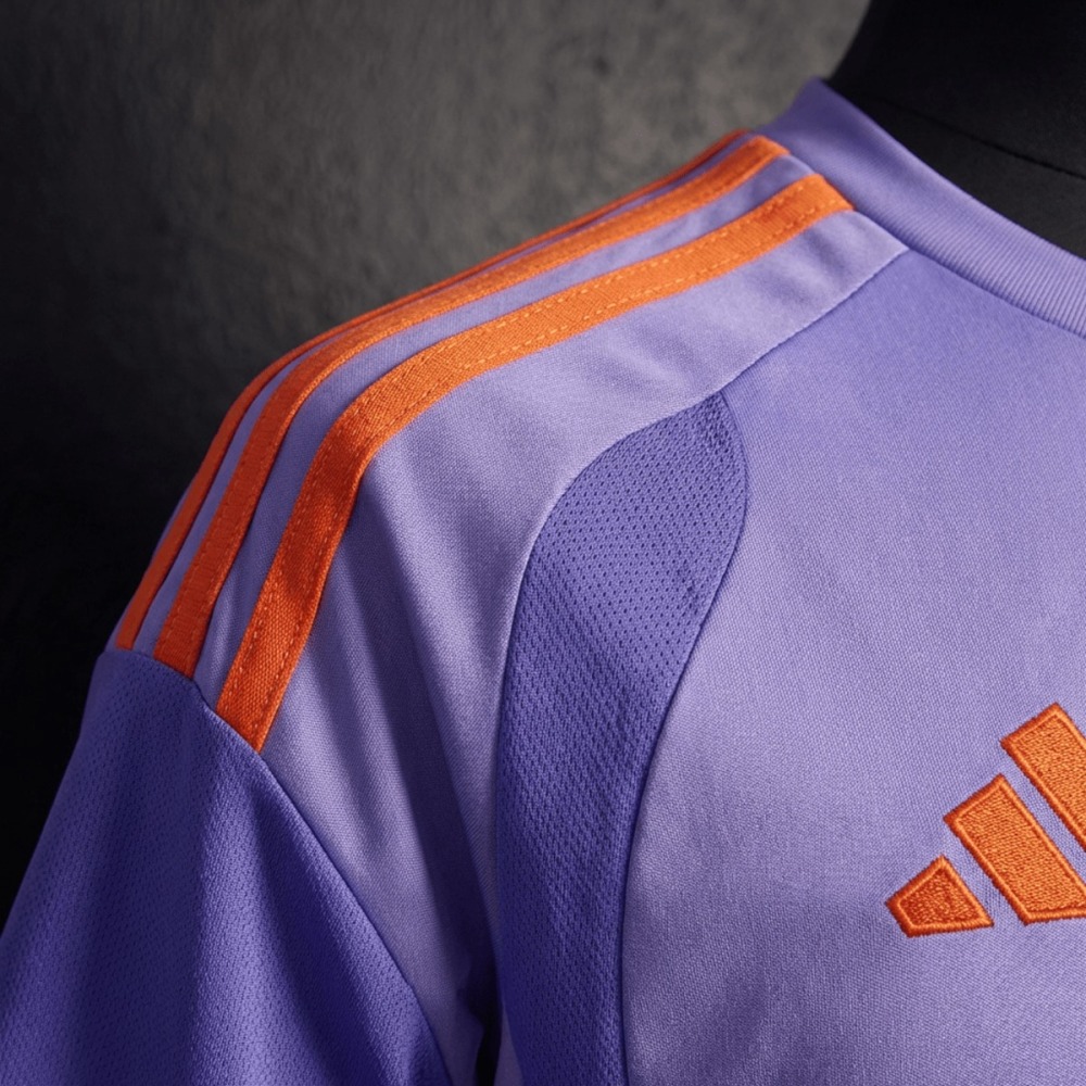 2026/27 University of Chile Training Purple Jersey Fan Version