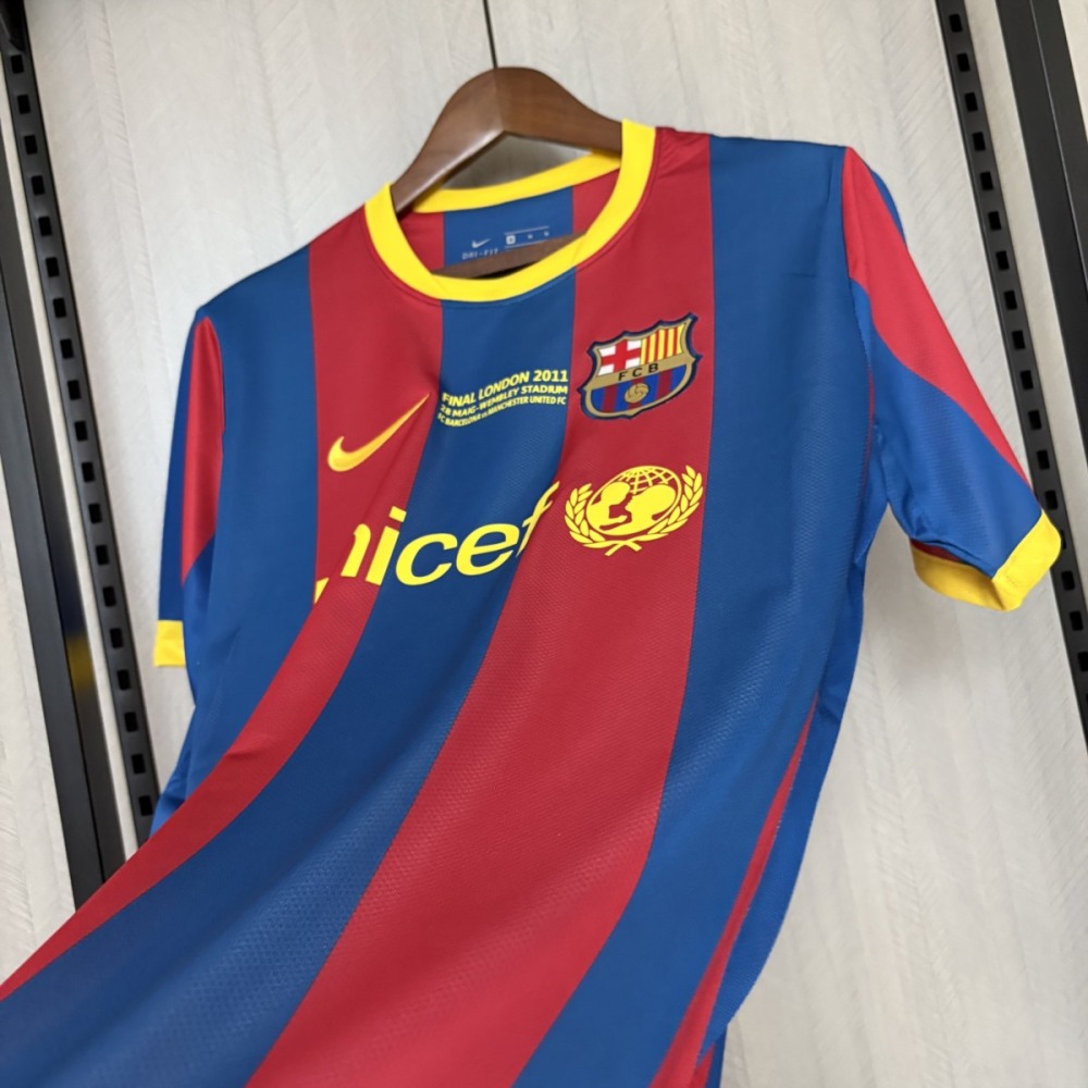 Retro Barcelona 10/11 home jersey Fan Version
