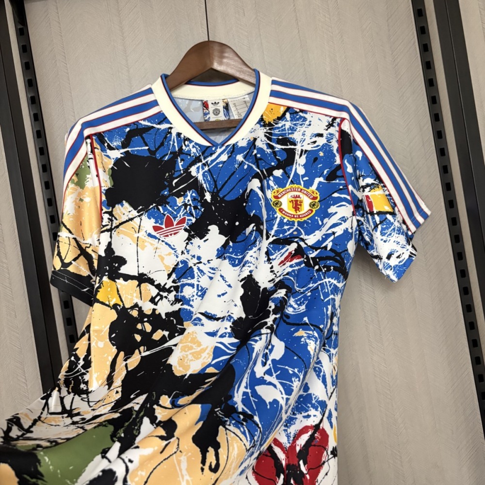 2026 Manchester United CO-Branded jersey Fan version