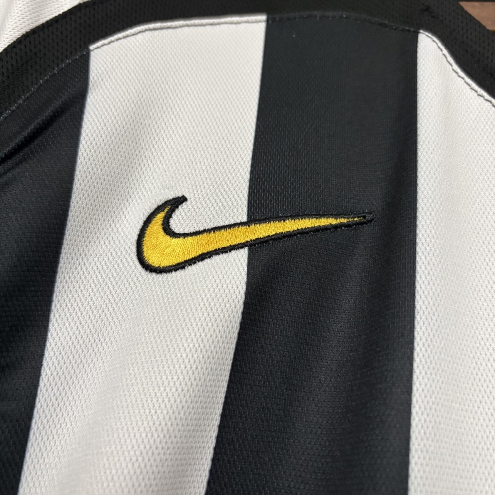 Retro Juventus 2005/06 Home  jersey Fan Version