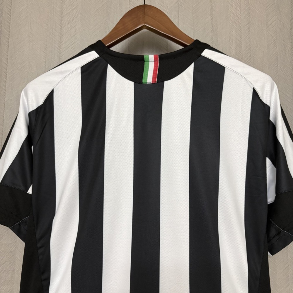 Retro Juventus 2005/06 Home  jersey Fan Version