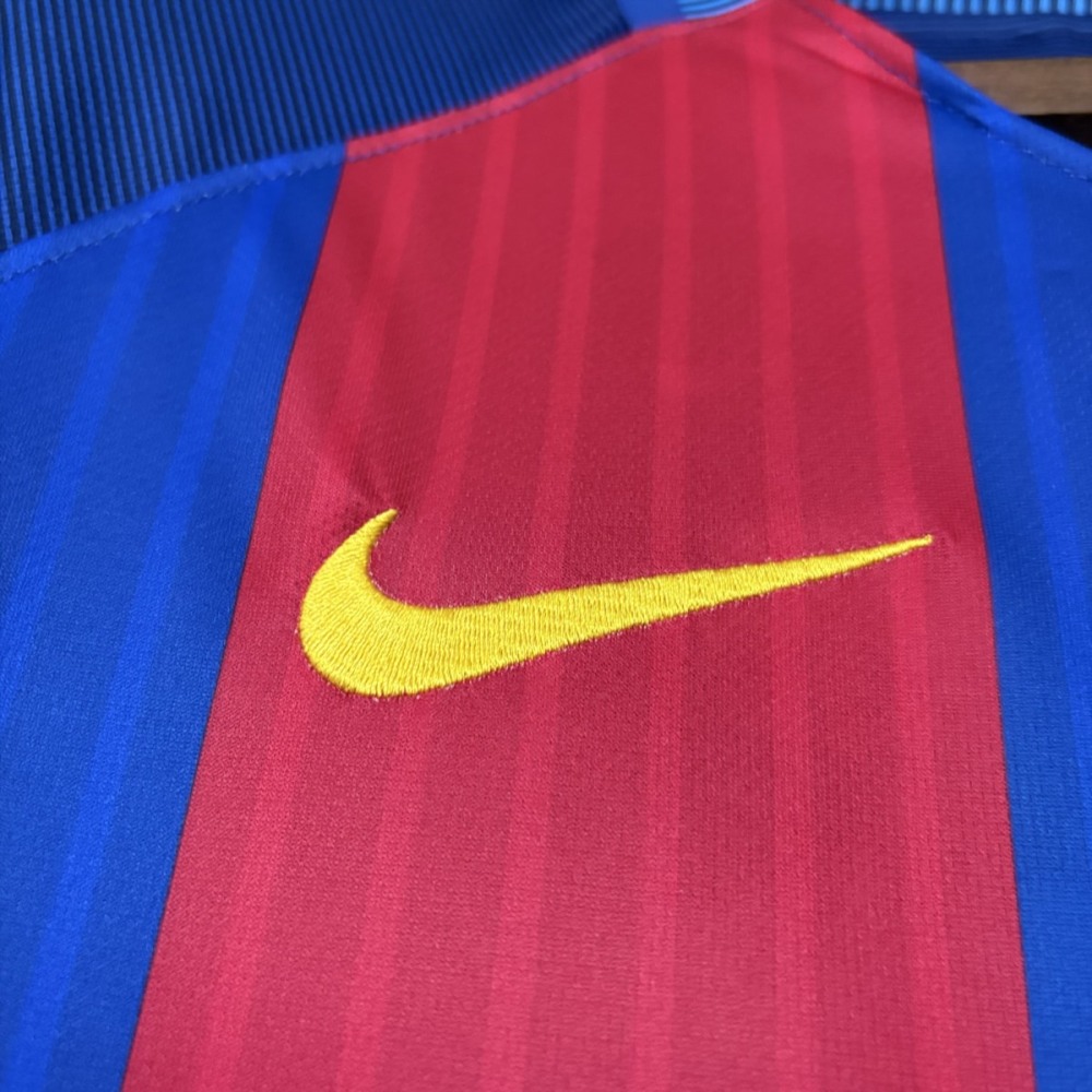 Retro Barcelona 16/17 Home jersey Fan Version