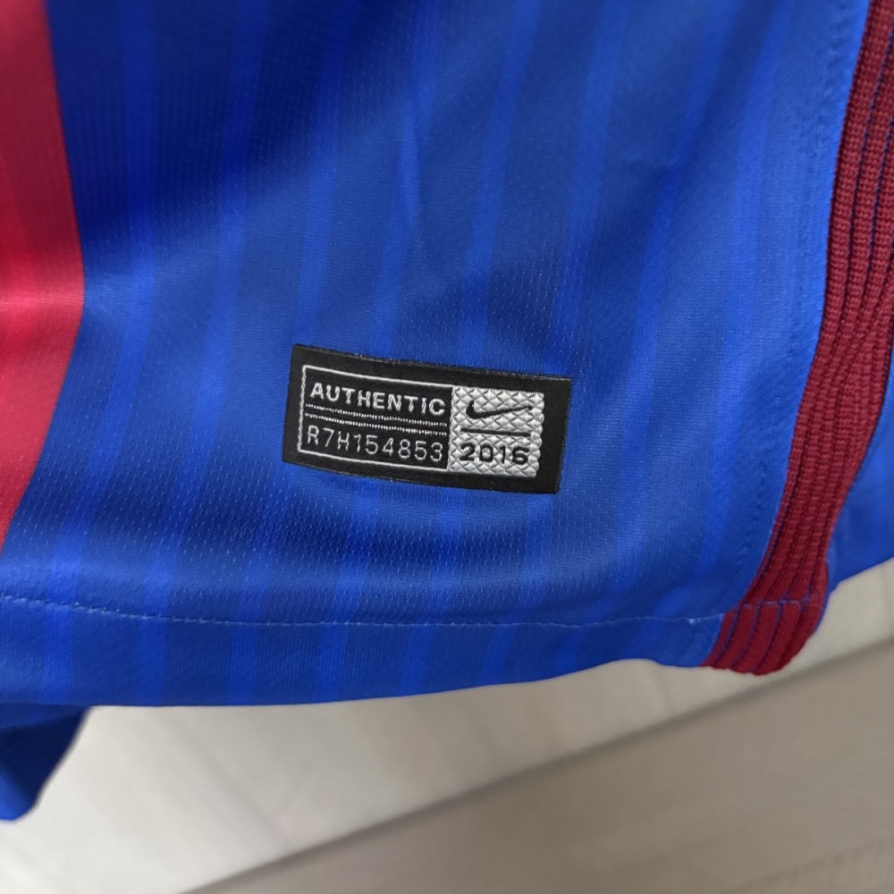 Retro Barcelona 16/17 Home jersey Fan Version