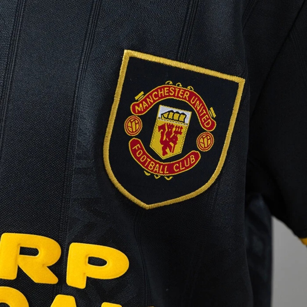 Retro Manchester United  1993/95 Away Kid Kits