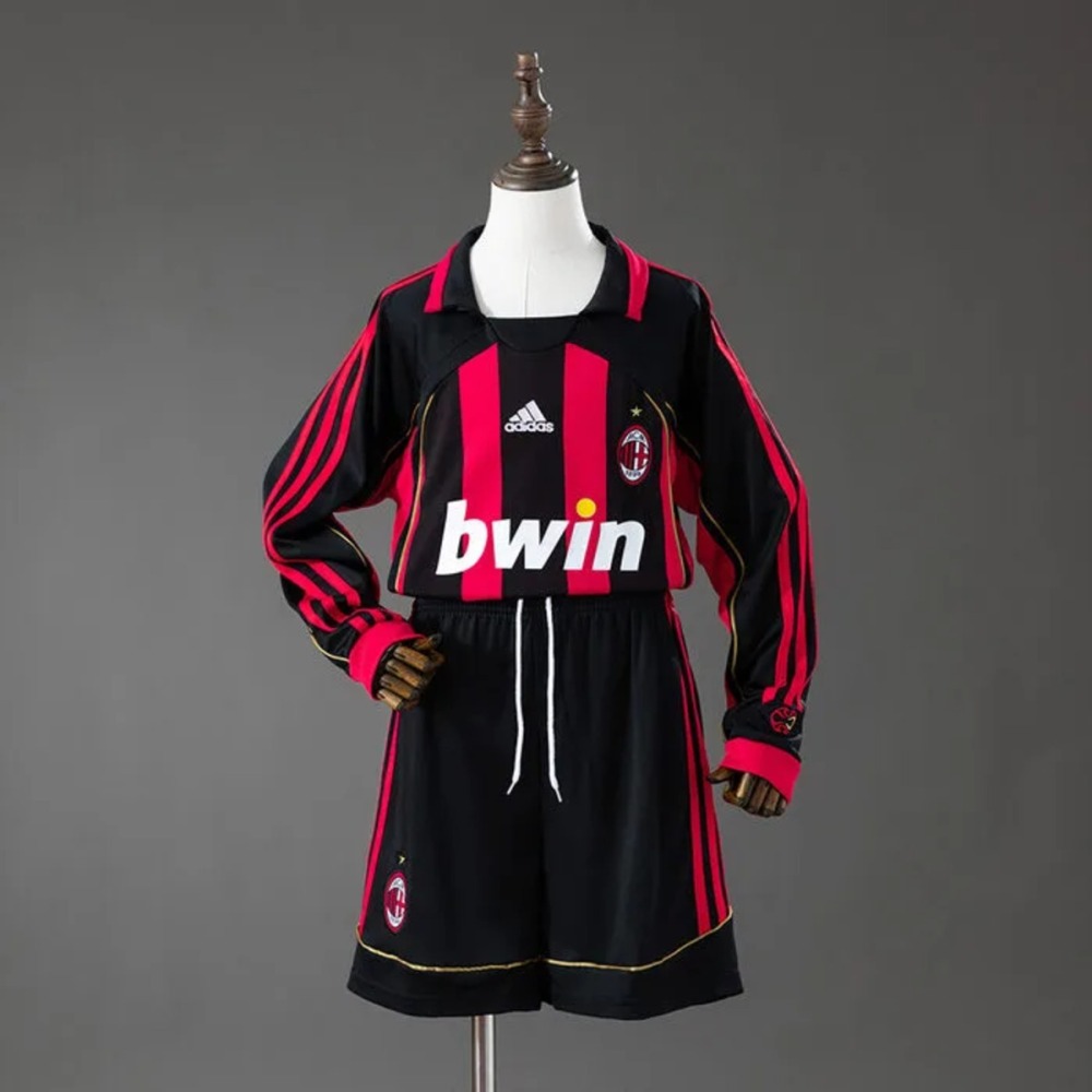 Retro AC Milan 2006/07 Home Kid Kits
