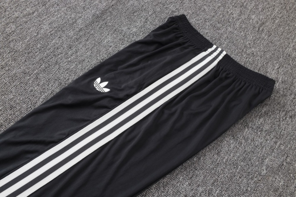 2026 Germany Beige Long-sleeved half-pull training kit