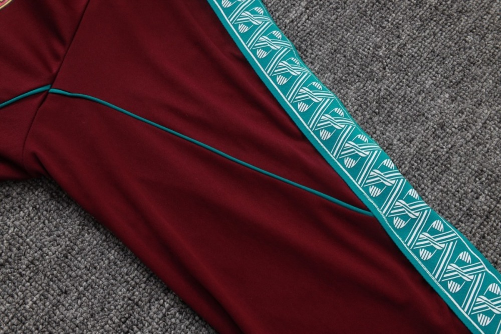 2026 Portugal Green Long-sleeved half-pull training kit