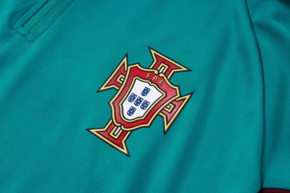2026 Portugal Green Long-sleeved half-pull training kit