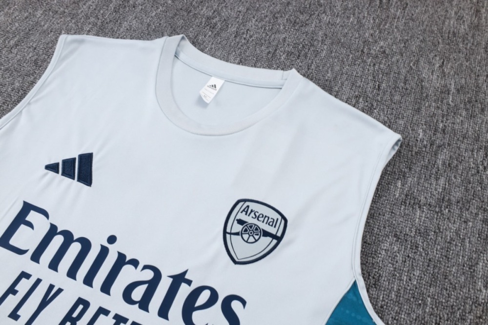 2026 Arsenal Light gray Training Set Shirt and Shorts