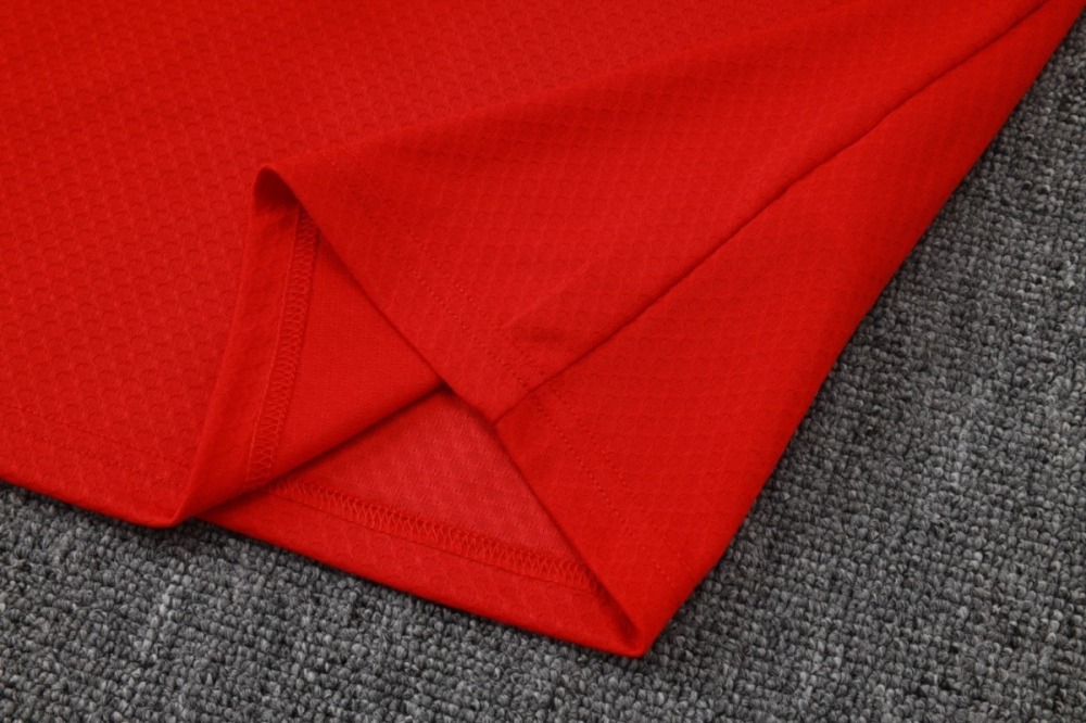2026 Manchester United Red Training Set Shirt and Shorts