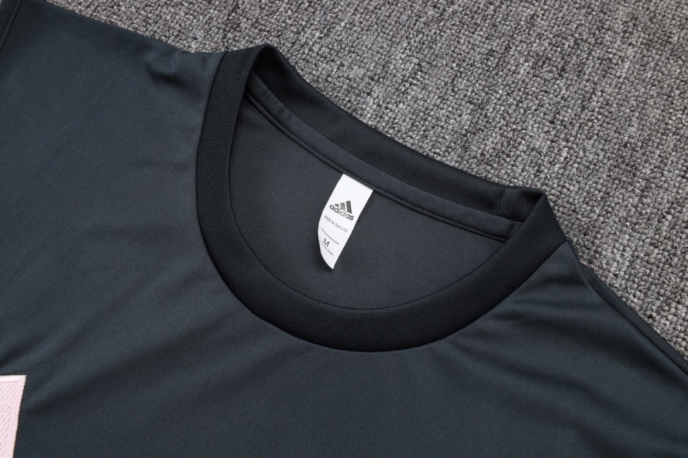 2026 Real Madrid Dark gray Training Set Shirt and Shorts