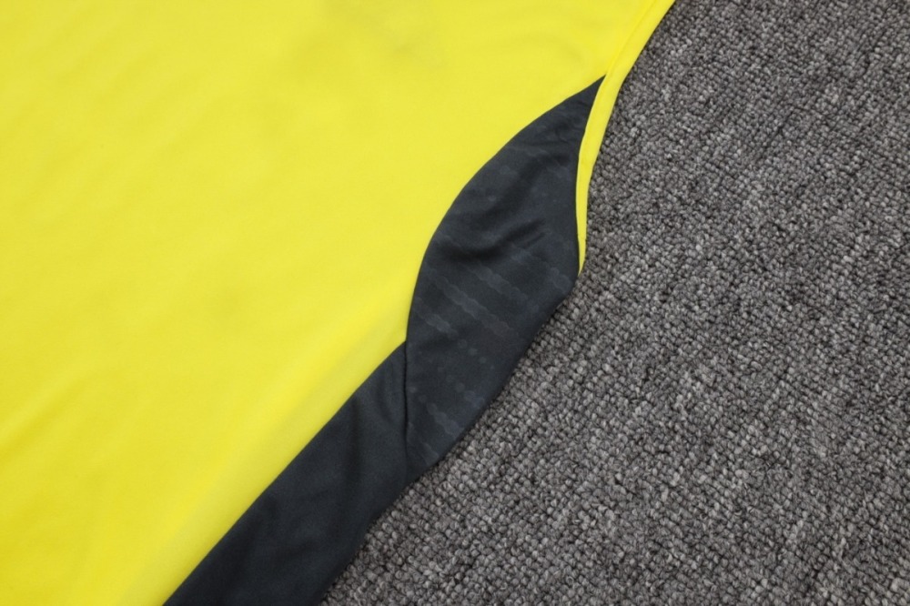 2026 Real Madrid Yellow Training Set Shirt and Shorts