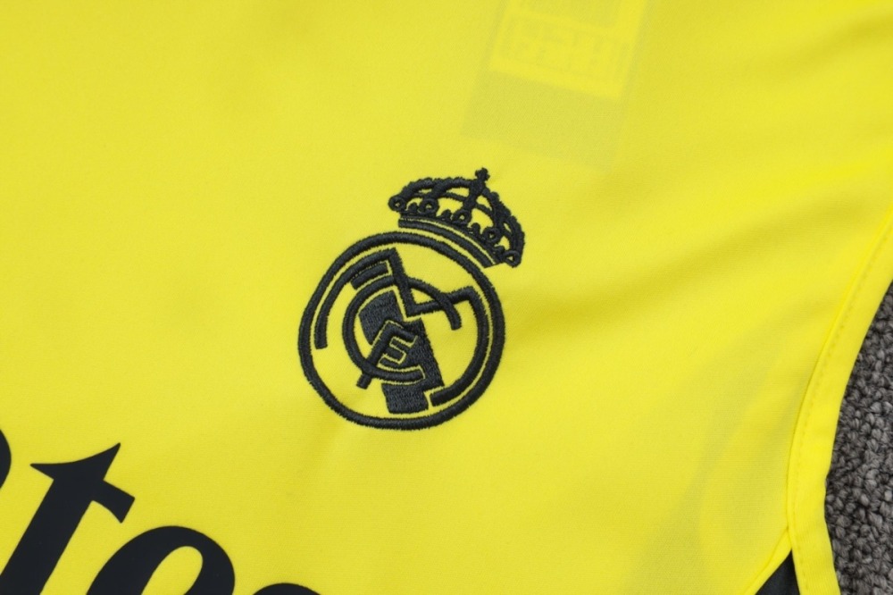 2026 Real Madrid Yellow Training Set Shirt and Shorts