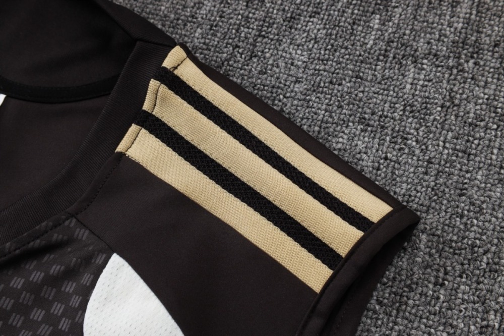 2026 Flamengo Dark brown Training Set Shirt and Shorts