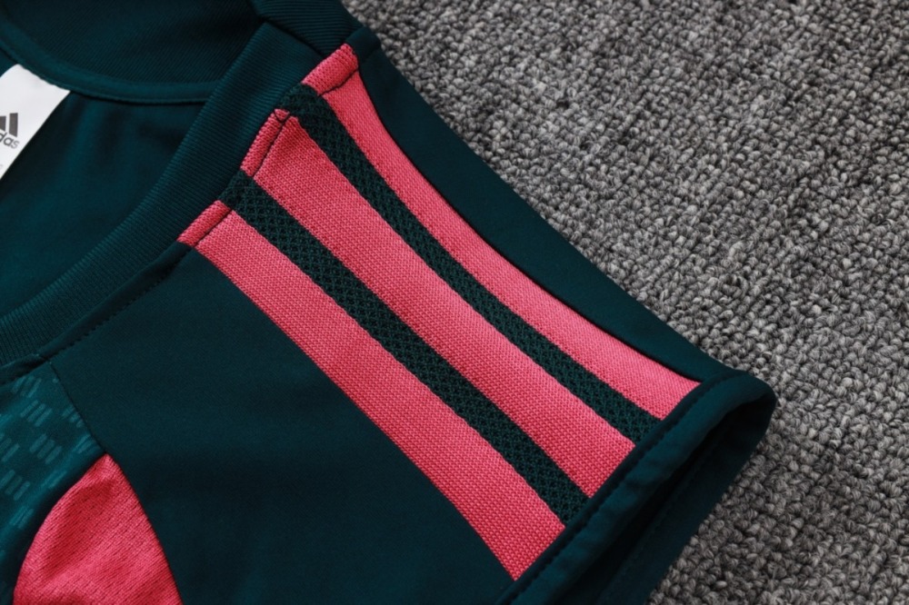 2026 Real Madrid Deep dark green Training Set Shirt and Shorts