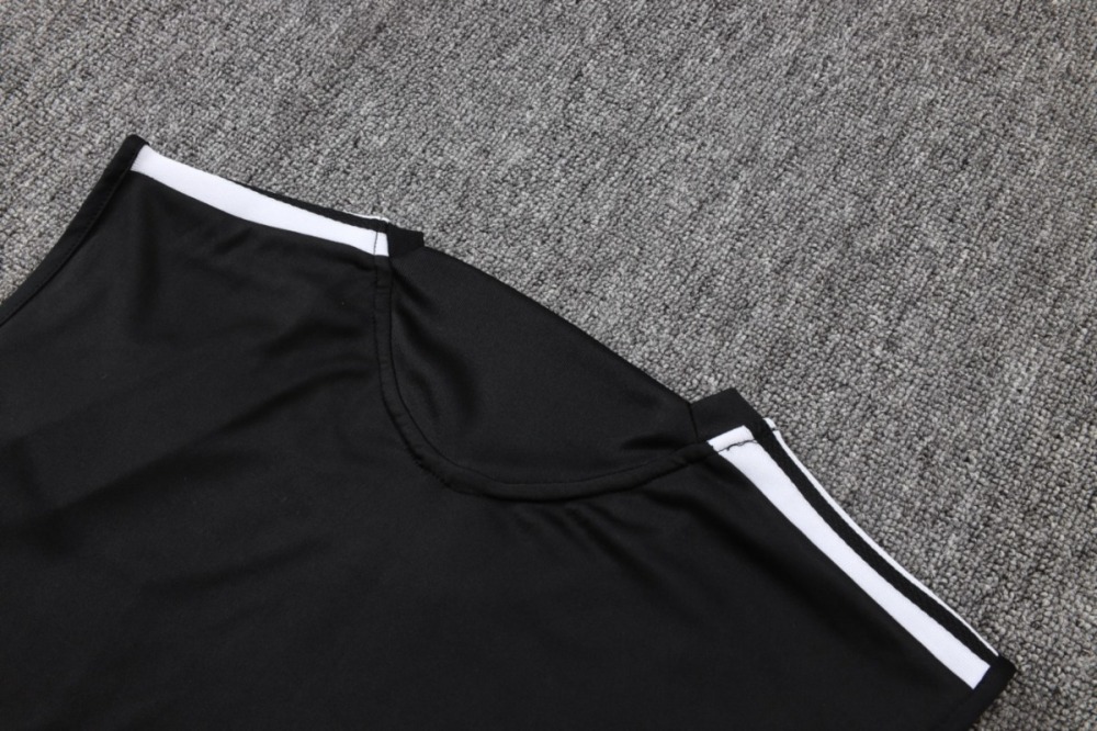 2026 Spain Black Training Set Shirt and Shorts
