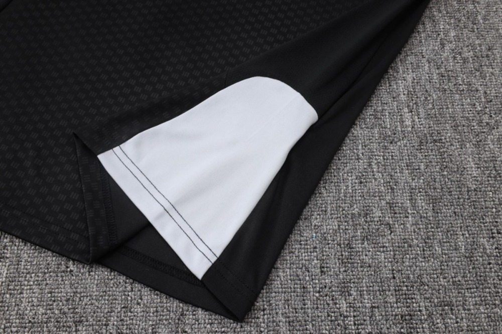2026 Spain Black Training Set Shirt and Shorts