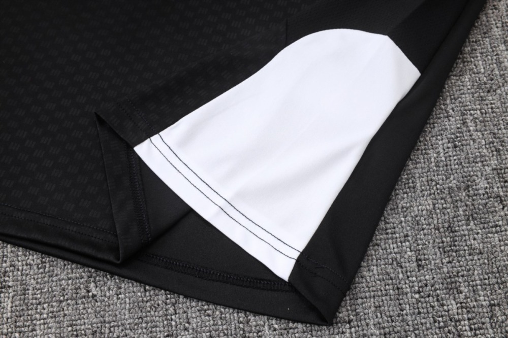 2026 Liverpool Black Training Set Shirt and Shorts