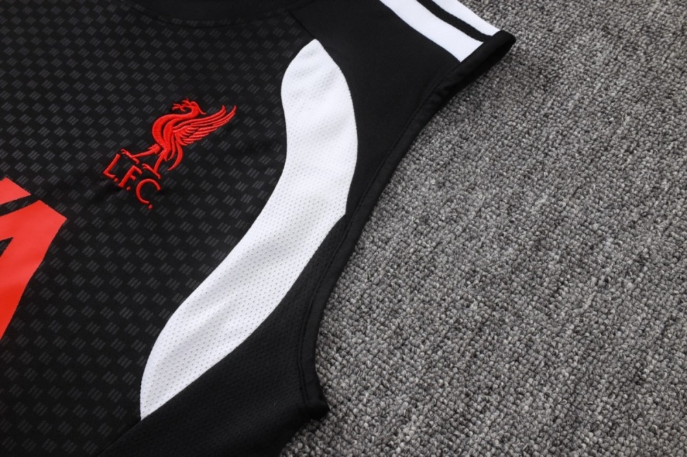 2026 Liverpool Black Training Set Shirt and Shorts