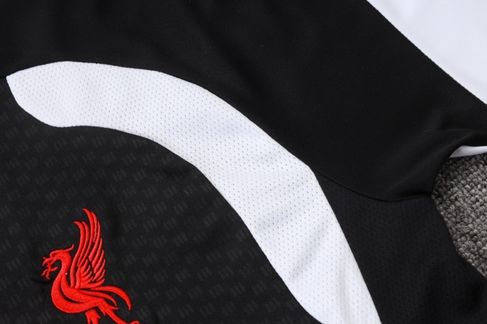 2026 Liverpool Black Training Set Shirt and Shorts