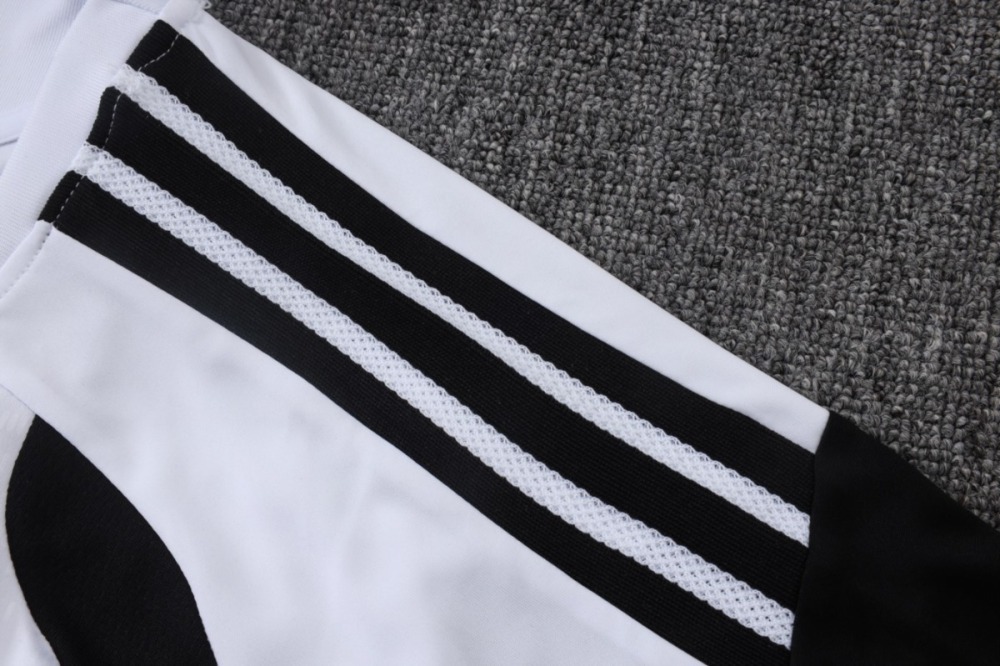 2026 Liverpool White Training Set Shirt and Shorts