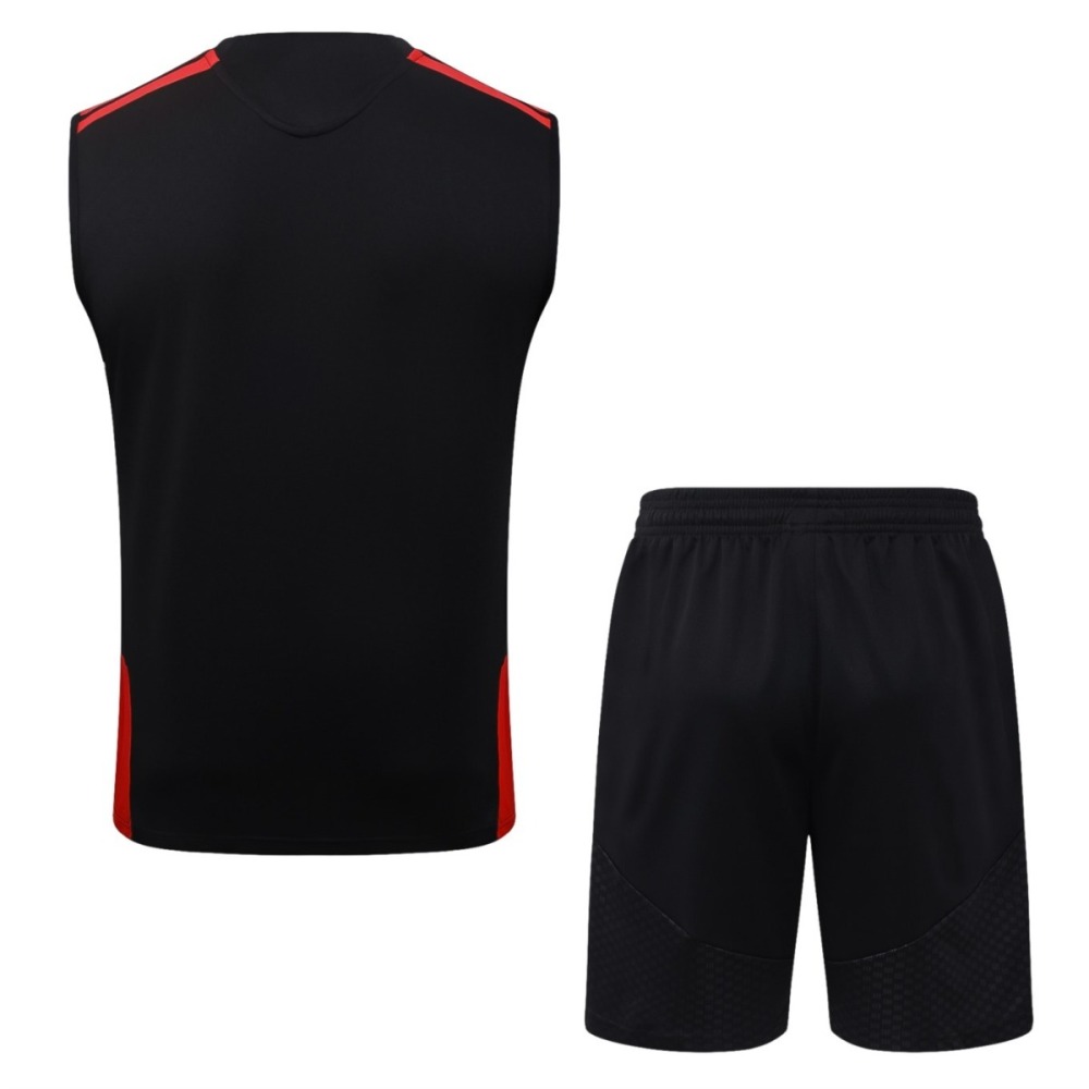 2026 Manchester United Black Training Set Shirt andShorts