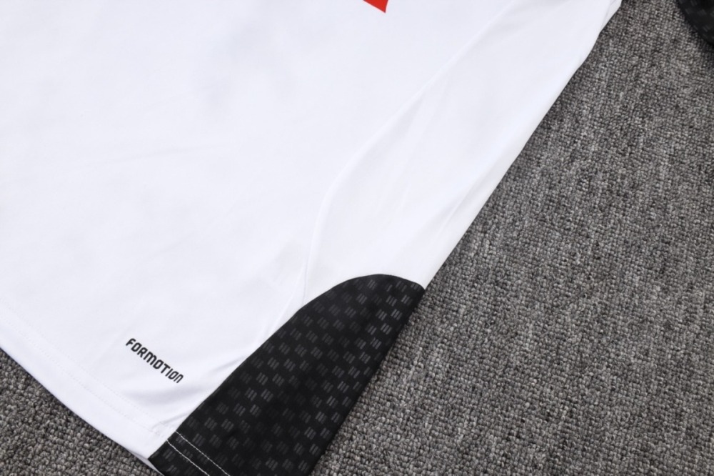 2026/27 Liverpool White Long-sleeved half-pull trainingkit