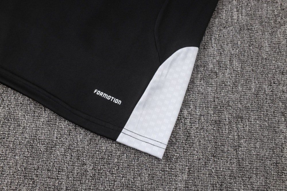 2026/27 Spain Black Long-sleeved half-pull training kit