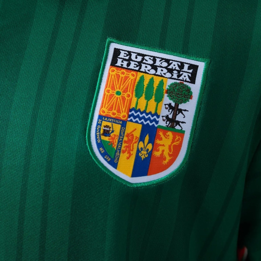 Retro 1993/94 Euskal Herriko Green Jersey Fan Version