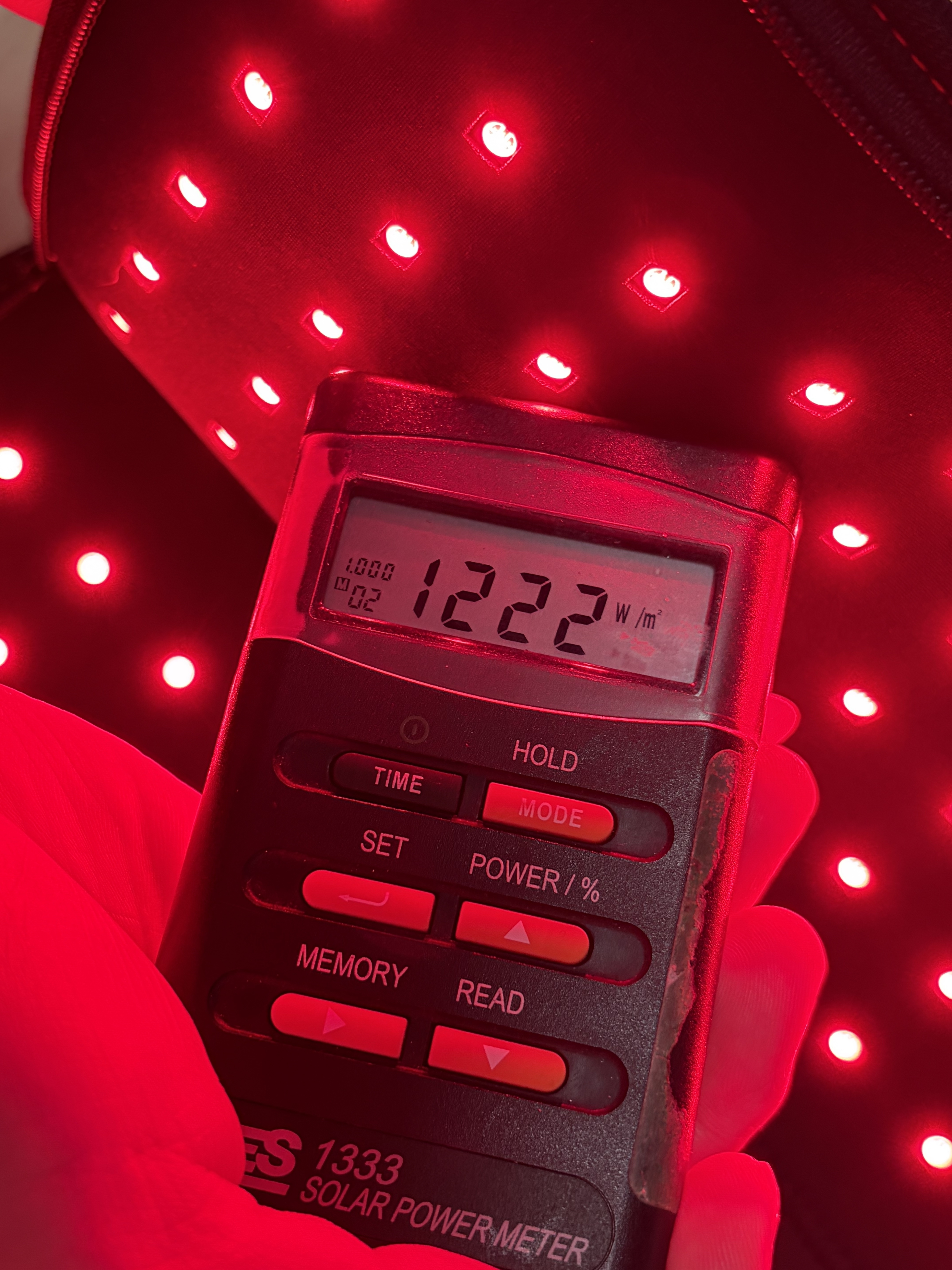 Red Light Therapy Glove, Cordless Infrared Light Therapy for Hands, Wrists & Forearms, 660nm & 850nm Red Light Therapy Wrap
