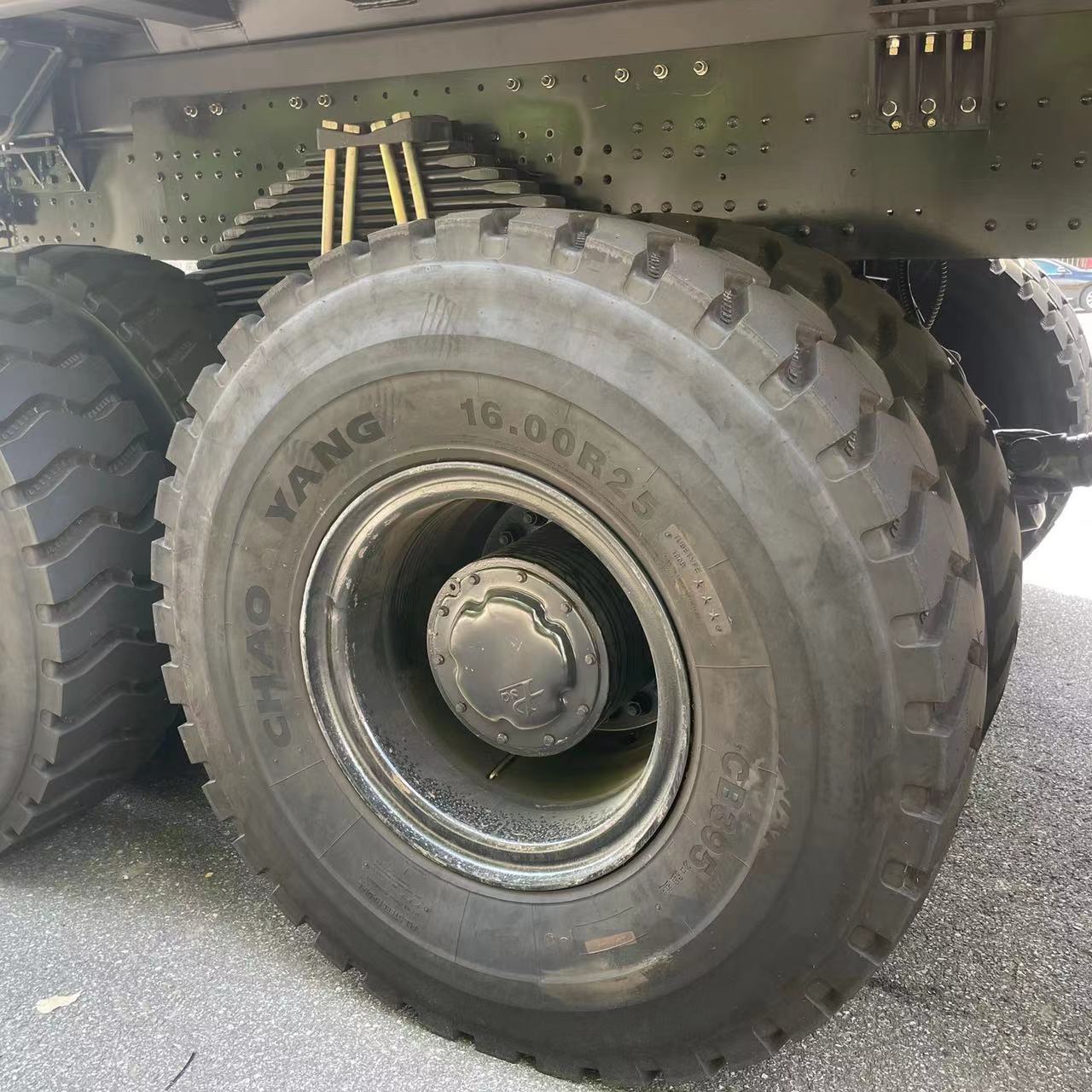 Heavy duty 370kW Electric Mining Dump Truck 138tons 60CBM 6x6 drive Permanent magnet synchronous 327.6kWh Lithium Battery
