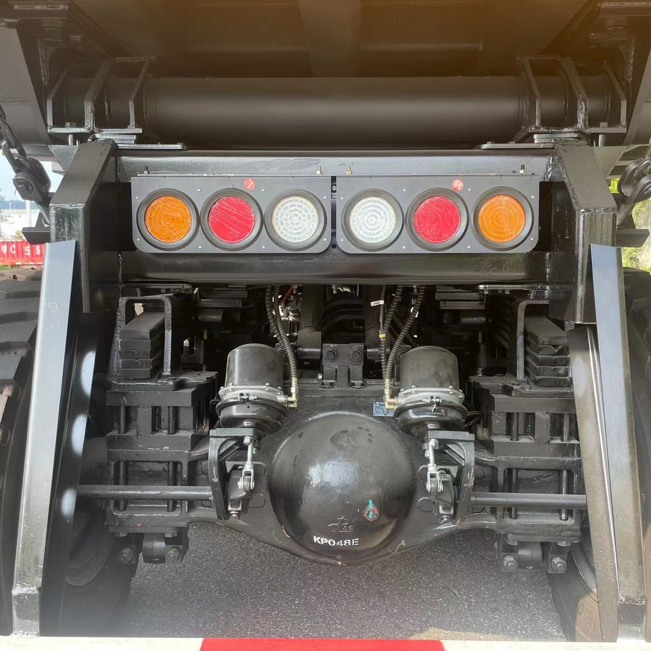 Heavy duty 370kW Electric Mining Dump Truck 138tons 60CBM 6x6 drive Permanent magnet synchronous 327.6kWh Lithium Battery