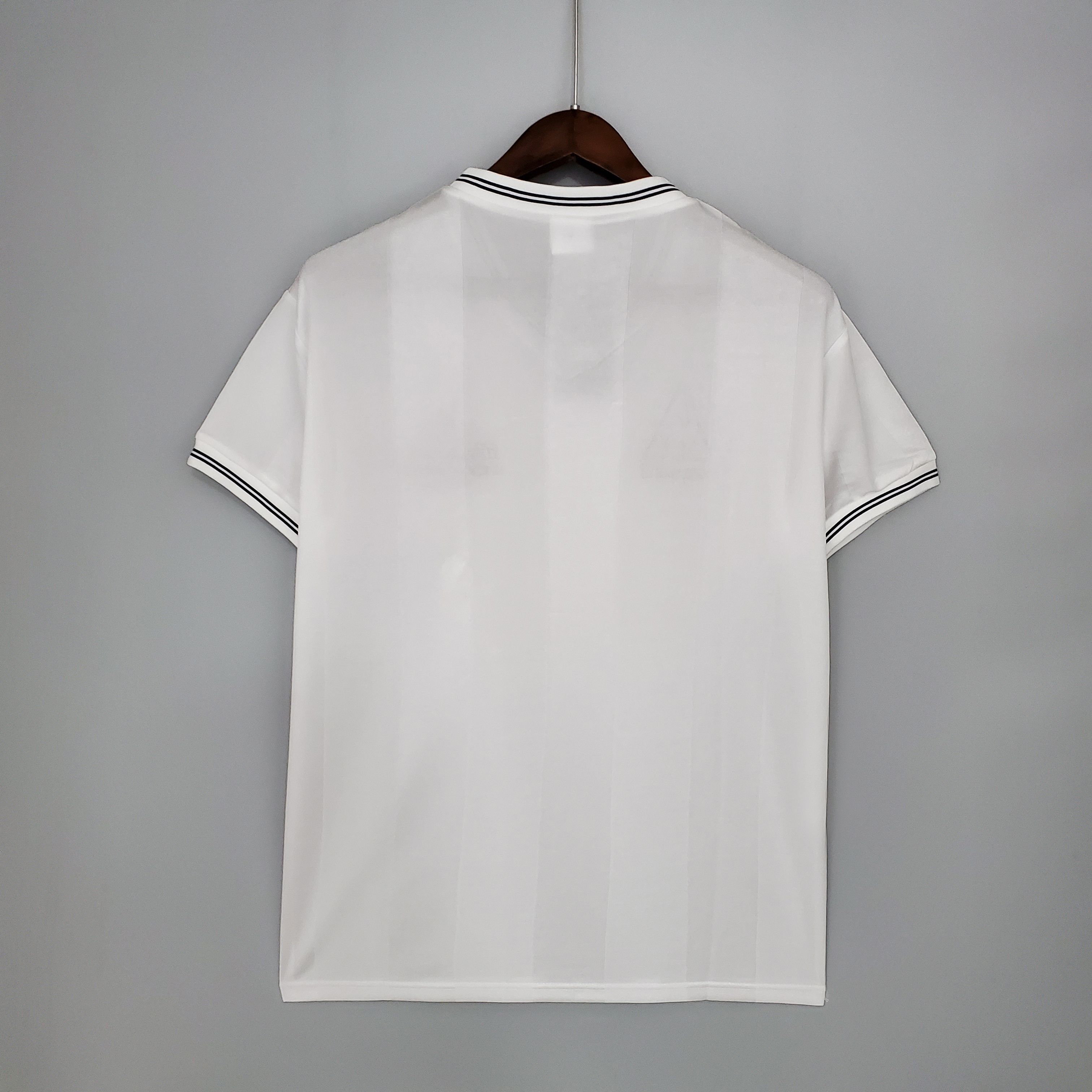 8384 Tottenham home retro Fan version